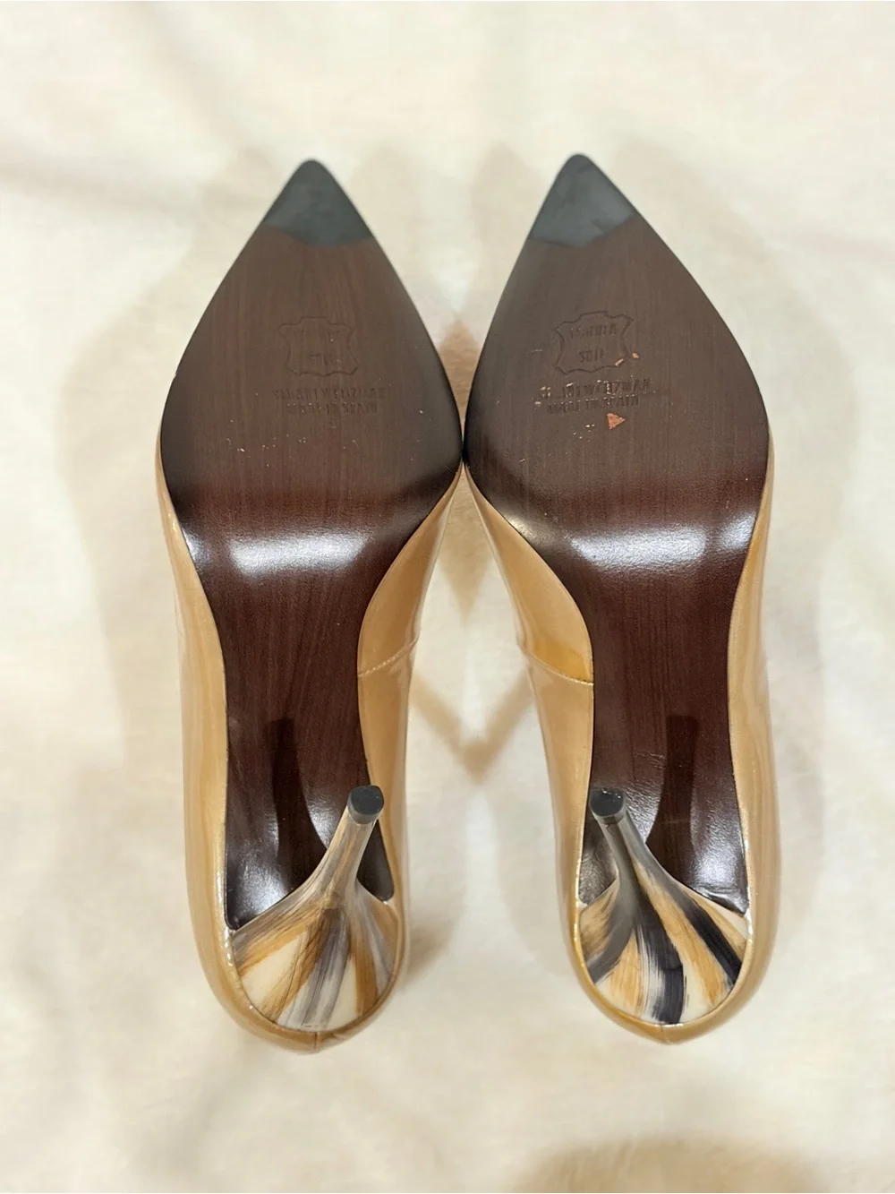 Stuart Weitzman Adobe Gold/Olive Patent Leather Pointed Toe Pumps wTortoise Heel